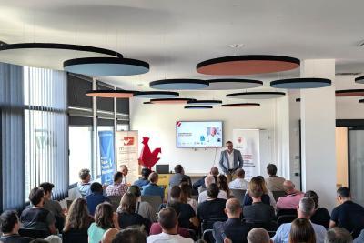 Agrandir l'image 8 sur 17, fenêtre modale