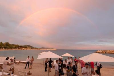 Agrandir l'image 1 sur 18, fenêtre modale