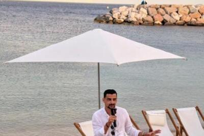 Agrandir l'image 11 sur 18, fenêtre modale