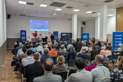 Agrandir l'image 2 sur 18, fenêtre modale