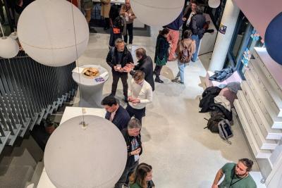 Agrandir l'image 6 sur 18, fenêtre modale